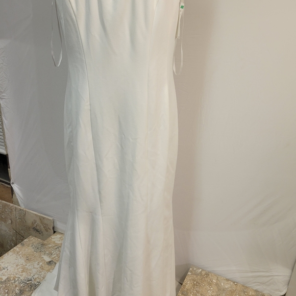 Xscape cream gown Size 12 - Picture 7 of 16